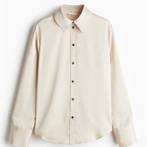 H & M oversized satin like Sahirt